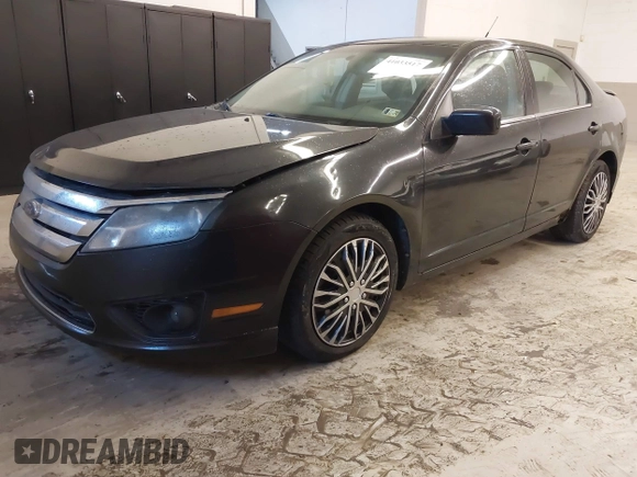 2010 Ford Fusion SE with VIN 3FAHP0HA3AR169898, listed as a IAAI auction lot 41033517 with 194,856 mi miles. Bid and sale history available at carsss.com. Image 20.