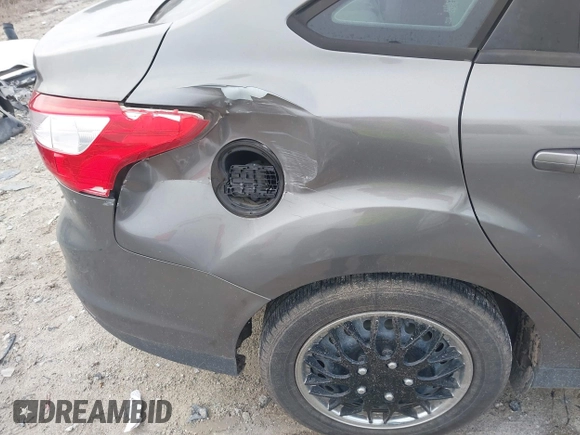 2012 Ford Focus SE with VIN 1FAHP3F24CL352340, listed as a IAAI auction lot 41118173 with 154,623 mi miles. Bid and sale history available at carsss.com. Image 14.