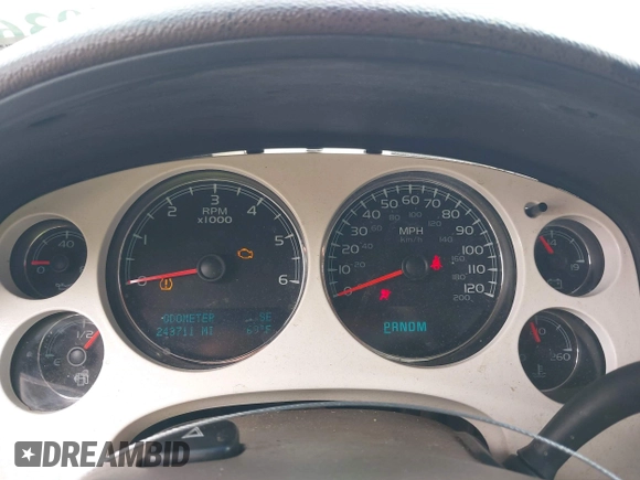 2010 GMC Sierra 1500 SLT z VIN 3GTRKWE37AG184132, wystawiony jako IAAI lot #42106936 z przebiegiem 243 711 mil mil oraz . Historia ofert i sprzedaży dostępna na DreamBid. Obrazek 7.