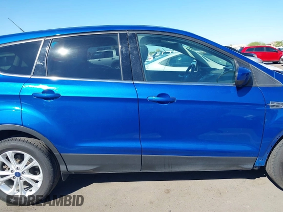 2017 Ford Escape SE with VIN 1FMCU0GD5HUC95171, listed as a IAAI auction lot 41871493 with 55,388 mi miles. Bid and sale history available at carsss.com. Image 14.