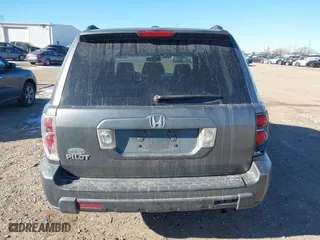 2008 Honda Pilot EX-L with VIN 5FNYF28518B006058, listed as a IAAI auction lot 41425424 with 230,006 mi miles. Bid and sale history available at carsss.com. Image 16.