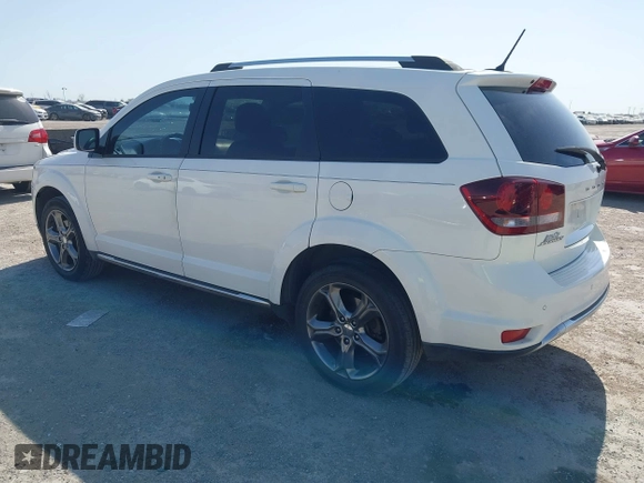 2016 Dodge Journey Crossroad Plus z VIN 3C4PDCGB1GT123363, wystawiony jako IAAI lot #41857436 z przebiegiem 134 769 mil mil oraz . Historia ofert i sprzedaży dostępna na DreamBid. Obrazek 3.