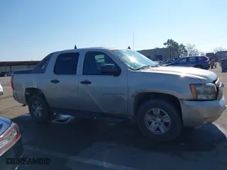 2007 Chevrolet Avalanche LT w/3LT with VIN 3GNEC12J67G138356, listed as a IAAI auction lot 41457612 with 1 mi miles. Bid and sale history available at carsss.com. Image 13.
