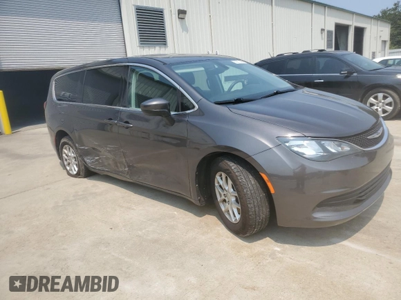 2017 Chrysler Pacifica Touring with VIN 2C4RC1DG3HR572046, listed as a Copart auction lot 59310095 with 147,796 mi miles and Salvage title. Bid and sale history available at DreamBid. Image 4.