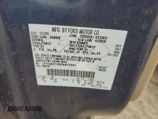 2005 Ford F-250 XL z VIN 1FTSW21P05EB77091, wystawiony jako Copart lot #59380265 z przebiegiem 158 934 mil mil oraz Nie do naprawy • Non repairable. Historia ofert i sprzedaży dostępna na DreamBid. Obrazek 12.
