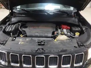 2020 Jeep Compass Limited z VIN 3C4NJDCB7LT240340, wystawiony jako IAAI lot #41919860 z przebiegiem 88 372 mil mil oraz . Historia ofert i sprzedaży dostępna na DreamBid. Obrazek 10.