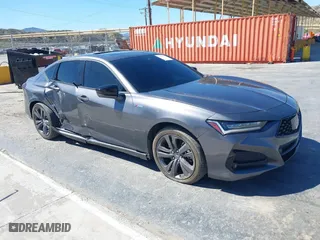 2022 Acura TLX w/A-Spec Package with VIN 19UUB5F52NA003934, listed as a IAAI auction lot 41817694 with 38,273 mi miles. Bid and sale history available at carsss.com. Image 1.