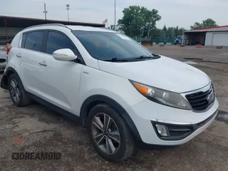 2014 Kia Sportage SX with VIN KNDPCCA63E7657559, listed as a IAAI auction lot 42698850 with 197,617 mi miles and . Bid and sale history available at DreamBid. Image 1.