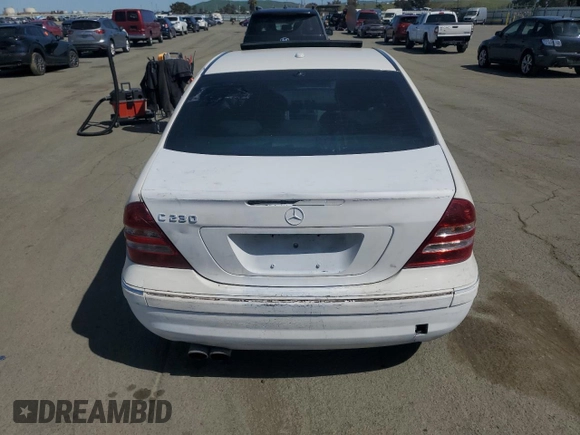 2007 Mercedes-Benz C 230 Sport with VIN WDBRF52H67F889835, listed as a Copart auction lot 51291795 with 150,526 mi miles and Salvage Title. Bid and sale history available at DreamBid. Image 6.