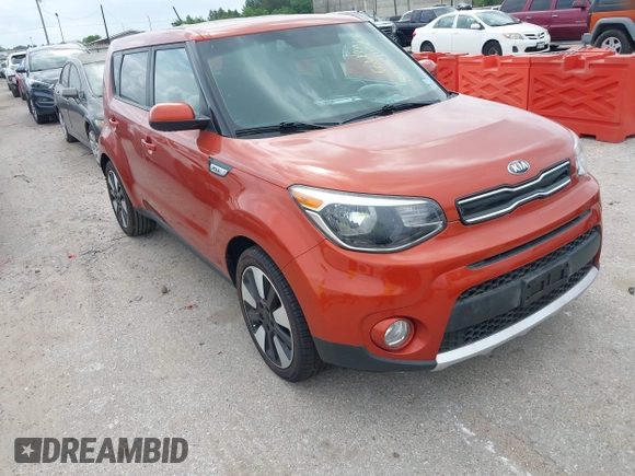 2018 Kia Soul + with VIN KNDJP3A5XJ7562086, listed as a IAAI auction lot 42141583 with 71,238 mi miles. Bid and sale history available at carsss.com. Image 1.