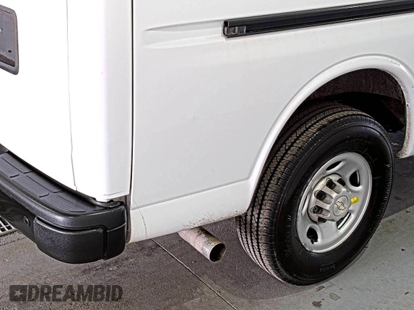 2022 Chevrolet Express Cargo with VIN 1GCWGAFP5N1224334, listed as a IAAI auction lot 42226622 with 62,284 mi miles and . Bid and sale history available at DreamBid. Image 1.