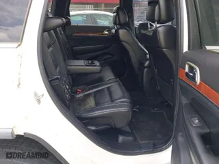 2011 Jeep Grand Cherokee Limited with VIN 1J4RR5GG4BC631343, listed as a IAAI auction lot 41933513 with 262,207 mi miles. Bid and sale history available at carsss.com. Image 8.