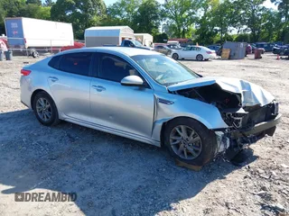 2019 Kia Optima LX с VIN 5XXGT4L38KG320784, выставлен на аукционе IAAI как лот 42333155 с пробегом 108 632 миль миль и . История ставок и продаж доступна на DreamBid. Изображение 1.