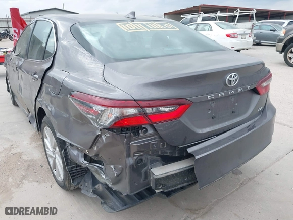 2024 Toyota Camry LE with VIN 4T1C11AK6RU850099, listed as a IAAI auction lot 41712649 with 39,825 mi miles. Bid and sale history available at carsss.com. Image 3.
