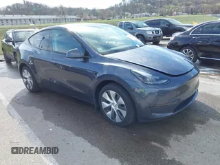 2023 Tesla Model Y Long Range with VIN 7SAYGDEE3PA204992, listed as a IAAI auction lot 41849104 with 22,490 mi miles. Bid and sale history available at carsss.com. Image 1.