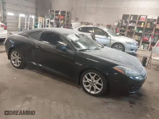 2008 Hyundai Tiburon GT with VIN KMHHN66F38U270181, listed as a IAAI auction lot 41371853 with NaN miles. Bid and sale history available at carsss.com. Image 1.