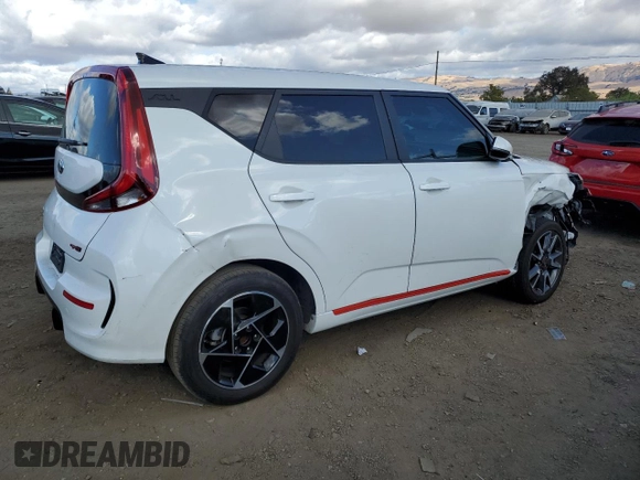 2021 Kia Soul GT-Line with VIN KNDJ63AU4M7744073, listed as a Copart auction lot 77867864 with 67,436 mi miles and Salvage Title. Bid and sale history available at DreamBid. Image 3.