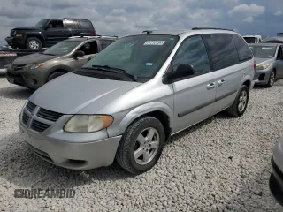 2005 Dodge Caravan SXT with VIN 1D4GP45R55B386678, listed as a Copart auction lot 71772734 with 161,744 mi miles and Clean Title. Bid and sale history available at carsss.com. Image 1.