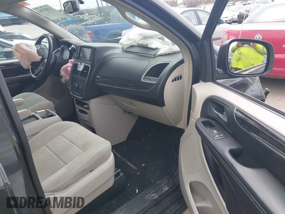 2012 Chrysler Town & Country Touring with VIN 2C4RC1BG3CR175125, listed as a IAAI auction lot 41983794 with 150,066 mi miles. Bid and sale history available at carsss.com. Image 5.