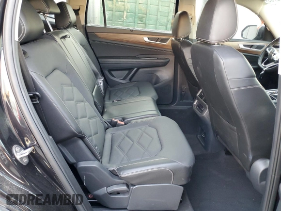2024 Volkswagen Atlas SE with VIN 1V2WR2CA9RC514763, listed as a Copart auction lot 88169765 with 39,144 mi miles and Salvage title. Bid and sale history available at DreamBid. Image 11.