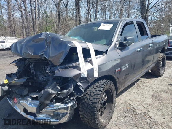 2015 Ram 1500 Big Horn z VIN 1C6RR7GT8FS549293, wystawiony jako IAAI lot #41833000 z przebiegiem Nie podano mil oraz . Historia ofert i sprzedaży dostępna na DreamBid. Obrazek 16.