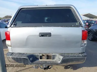 2013 Toyota Tundra z VIN 5TFRM5F17DX063683, wystawiony jako IAAI lot #41603196 z przebiegiem Nie podano mil oraz . Historia ofert i sprzedaży dostępna na DreamBid. Obrazek 16.
