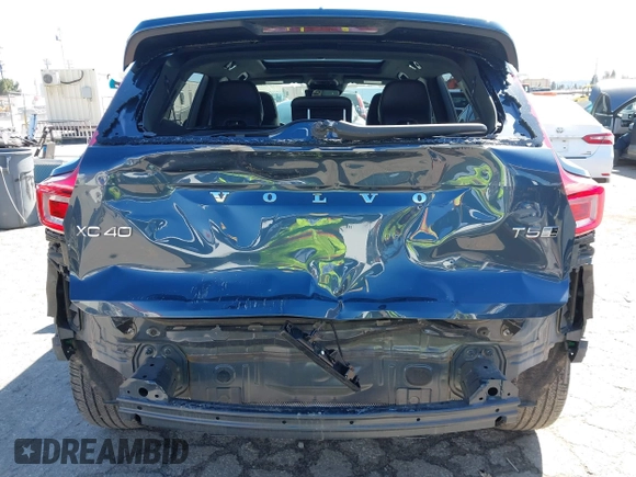 2019 Volvo XC40 Inscription с VIN YV4162UL6K2111899, выставлен на аукционе IAAI как лот 41746026 с пробегом 59 319 миль миль и . История ставок и продаж доступна на DreamBid. Изображение 6.