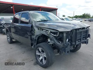 2022 Ram 1500 Big Horn with VIN 1C6SRFFT8NN137742, listed as a IAAI auction lot 42091761 with 38,005 mi miles and . Bid and sale history available at DreamBid. Image 1.