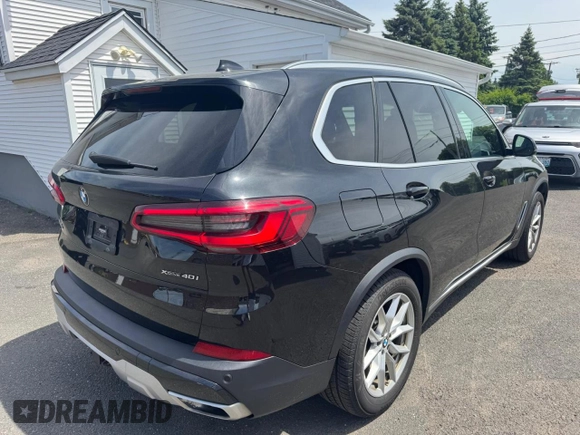 2019 BMW X5 xDrive40i z VIN 5UXCR6C58KLL13486, wystawiony jako Copart lot #59091415 z przebiegiem 152 342 mil mil oraz Czysty tytuł • Clean title. Historia ofert i sprzedaży dostępna na DreamBid. Obrazek 3.
