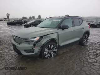 2021 Volvo XC40 with VIN YV4ED3UR0M2547118, listed as a Copart auction lot 41337625 with 17,504 mi miles and Salvage Title. Bid and sale history available at carsss.com. Image 1.