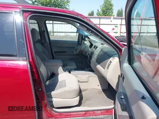 2008 Ford Escape XLT with VIN 1FMCU93148KE38168, listed as a IAAI auction lot 42437596 with 167,834 mi miles and . Bid and sale history available at DreamBid. Image 5.
