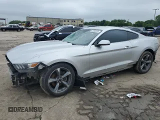2016 Ford Mustang V6 z VIN 1FA6P8AM2G5304858, wystawiony jako Copart lot #55268045 z przebiegiem Nie podano mil oraz Szkoda całkowita • Salvage title. Historia ofert i sprzedaży dostępna na DreamBid. Obrazek 1.