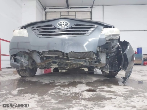 2008 Toyota Camry LE with VIN 4T1BE46K98U781658, listed as a IAAI auction lot 41733562 with 139,741 mi miles. Bid and sale history available at carsss.com. Image 6.