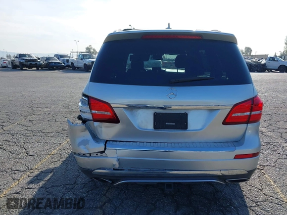 2017 Mercedes-Benz GLS 450 z VIN 4JGDF6EE7HA821525, wystawiony jako IAAI lot #41977324 z przebiegiem 110 557 mil mil oraz . Historia ofert i sprzedaży dostępna na DreamBid. Obrazek 16.