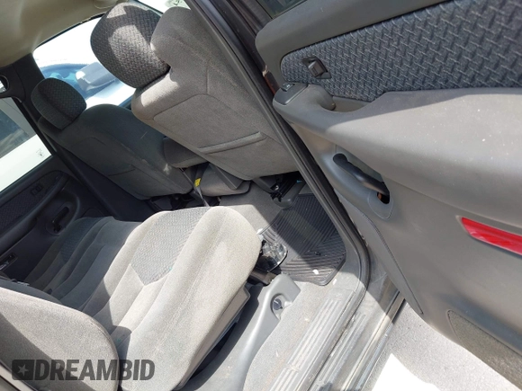 2004 Chevrolet Avalanche with VIN 3GNEC12T14G247224, listed as a IAAI auction lot 42626754 with Not provided miles and . Bid and sale history available at DreamBid. Image 8.