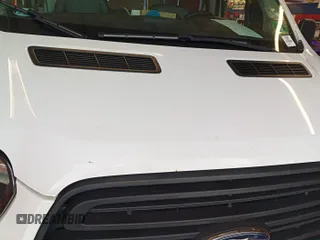 2016 Ford Transit Cargo z VIN 1FTYE1YM3GKB15532, wystawiony jako IAAI lot #42788480 z przebiegiem 64 600 mil mil oraz . Historia ofert i sprzedaży dostępna na DreamBid. Obrazek 27.