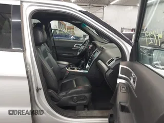 2014 Ford Explorer XLT z VIN 1FM5K8D8XEGA15680, wystawiony jako IAAI lot #42194829 z przebiegiem 179 946 mil mil oraz . Historia ofert i sprzedaży dostępna na DreamBid. Obrazek 5.