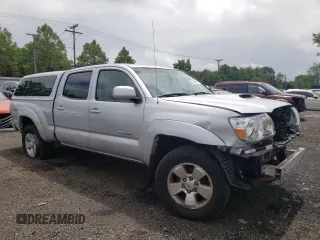 2011 Toyota Tacoma с VIN 3TMMU4FN4BM026164, выставлен на аукционе Copart как лот 63266025 с пробегом 251 576 миль миль и Списание • Salvage title. История ставок и продаж доступна на DreamBid. Изображение 4.