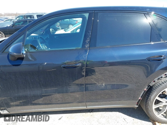 2023 Porsche Cayenne z VIN WP1AA2AY7PDA09992, wystawiony jako IAAI lot #41728738 z przebiegiem 22 226 mil mil oraz . Historia ofert i sprzedaży dostępna na DreamBid. Obrazek 15.