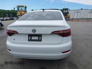 2020 Volkswagen Jetta SEL z VIN 3VWEB7BU4LM008013, wystawiony jako IAAI lot #42182821 z przebiegiem 66 118 mil mil oraz . Historia ofert i sprzedaży dostępna na DreamBid. Obrazek 16.