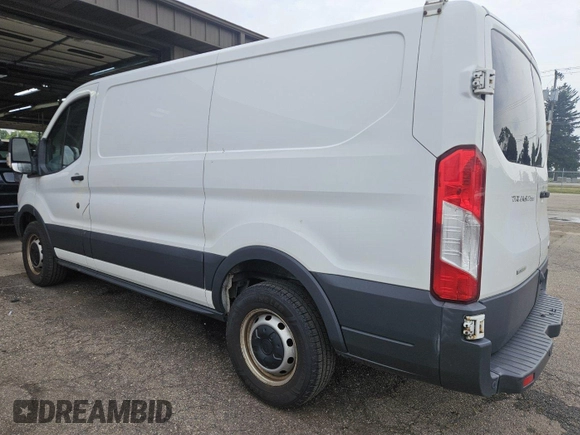 2018 Ford Transit z VIN 1FTYR1YG9JKA80761, wystawiony jako IAAI lot #42859226 z przebiegiem 132 605 mil mil oraz . Historia ofert i sprzedaży dostępna na DreamBid. Obrazek 15.
