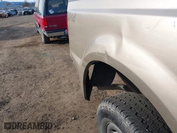 2002 Ford F-250 XL with VIN 1FTNX21LX2EC44525, listed as a IAAI auction lot 41751939 with 300,323 mi miles and . Bid and sale history available at DreamBid. Image 6.