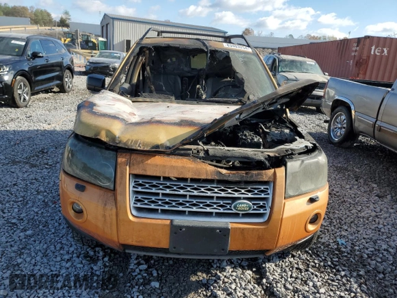 2008 Land Rover LR2 SE z VIN SALFS24N38H024126, wystawiony jako Copart lot #83403254 z przebiegiem Nie podano mil oraz Nie do naprawy • Non repairable. Historia ofert i sprzedaży dostępna na DreamBid. Obrazek 5.