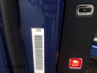 2020 Bentley Bentayga V8 z VIN SJAAM2ZV4LC029380, wystawiony jako Copart lot #61638873 z przebiegiem 7979 mil mil oraz . Historia ofert i sprzedaży dostępna na DreamBid. Obrazek 15.