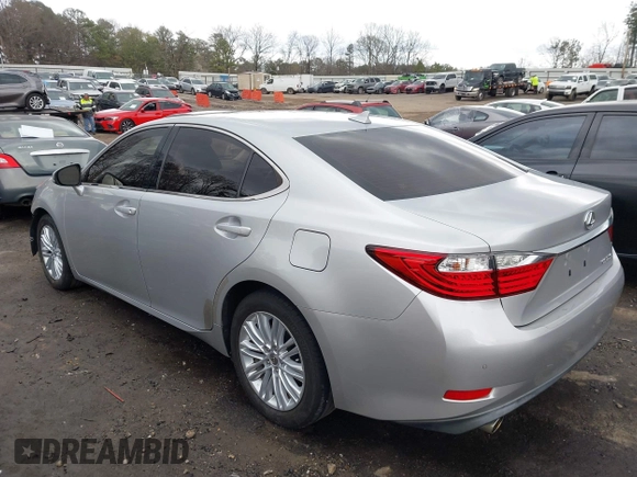 2013 Lexus ES 4dr Sdn with VIN JTHBK1GG1D2034954, listed as a IAAI auction lot 41720790 with 136,447 mi miles. Bid and sale history available at carsss.com. Image 14.