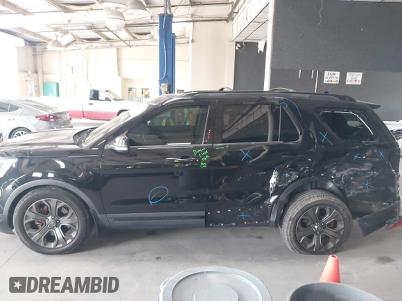 2018 Ford Explorer Sport with VIN 1FM5K8GT8JGB63417, listed as a IAAI auction lot 42580264 with 106,103 mi miles and . Bid and sale history available at DreamBid. Image 15.