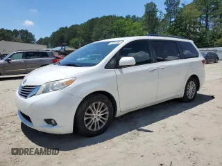 2017 Toyota Sienna XLE Auto Access Seat z VIN 5TDYZ3DC5HS810893, wystawiony jako Copart lot #61531595 z przebiegiem 198 169 mil mil oraz Szkoda całkowita • Salvage title. Historia ofert i sprzedaży dostępna na DreamBid. Obrazek 1.