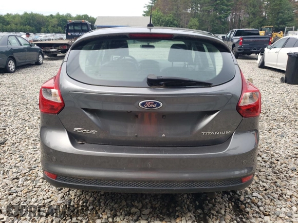 2014 Ford Focus Titanium z VIN 1FADP3N23EL365678, wystawiony jako Copart lot #64418025 z przebiegiem Nie podano mil oraz Czysty tytuł • Clean title. Historia ofert i sprzedaży dostępna na DreamBid. Obrazek 6.