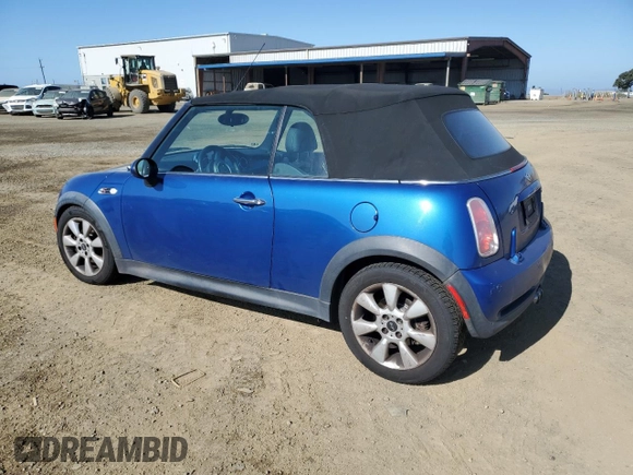 2005 MINI Convertible S z VIN WMWRH33565TK56154, wystawiony jako Copart lot #55860025 z przebiegiem 59 672 mil mil oraz Szkoda całkowita • Salvage title. Historia ofert i sprzedaży dostępna na DreamBid. Obrazek 2.