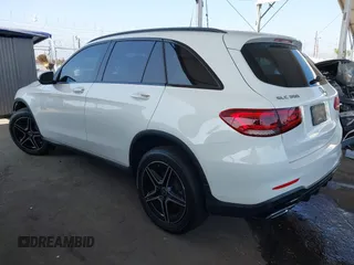2022 Mercedes-Benz GLC 300 with VIN W1N0G8DB2NG109881, listed as a IAAI auction lot 42396933 with 30,233 mi miles and . Bid and sale history available at DreamBid. Image 3.